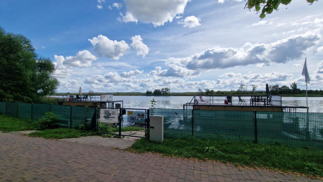 Hausboote Unteres Odertal Hausboot Kranich 호텔 슈베트 외부 사진